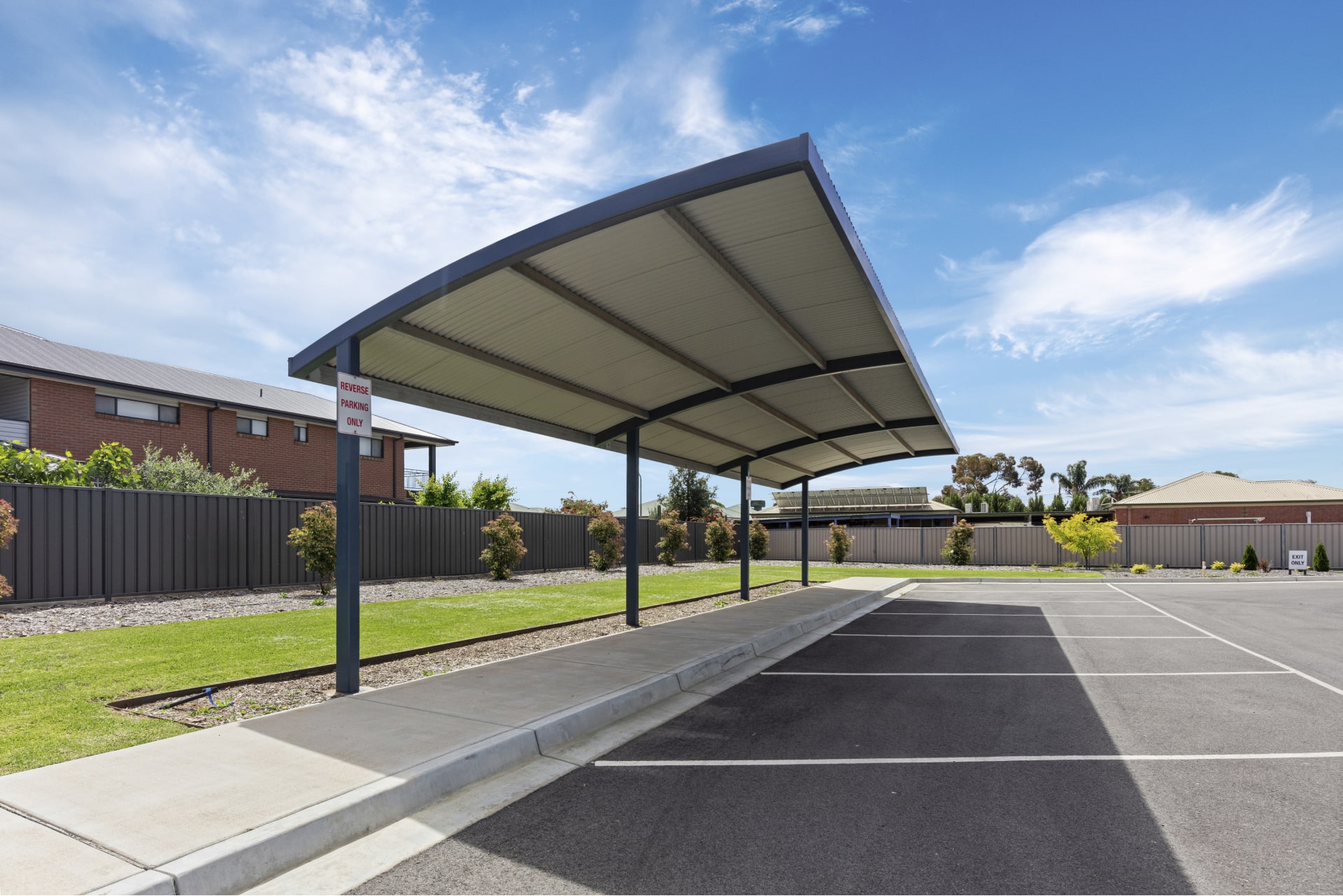 Steel Cantilever Bus Shelter Shade Cover